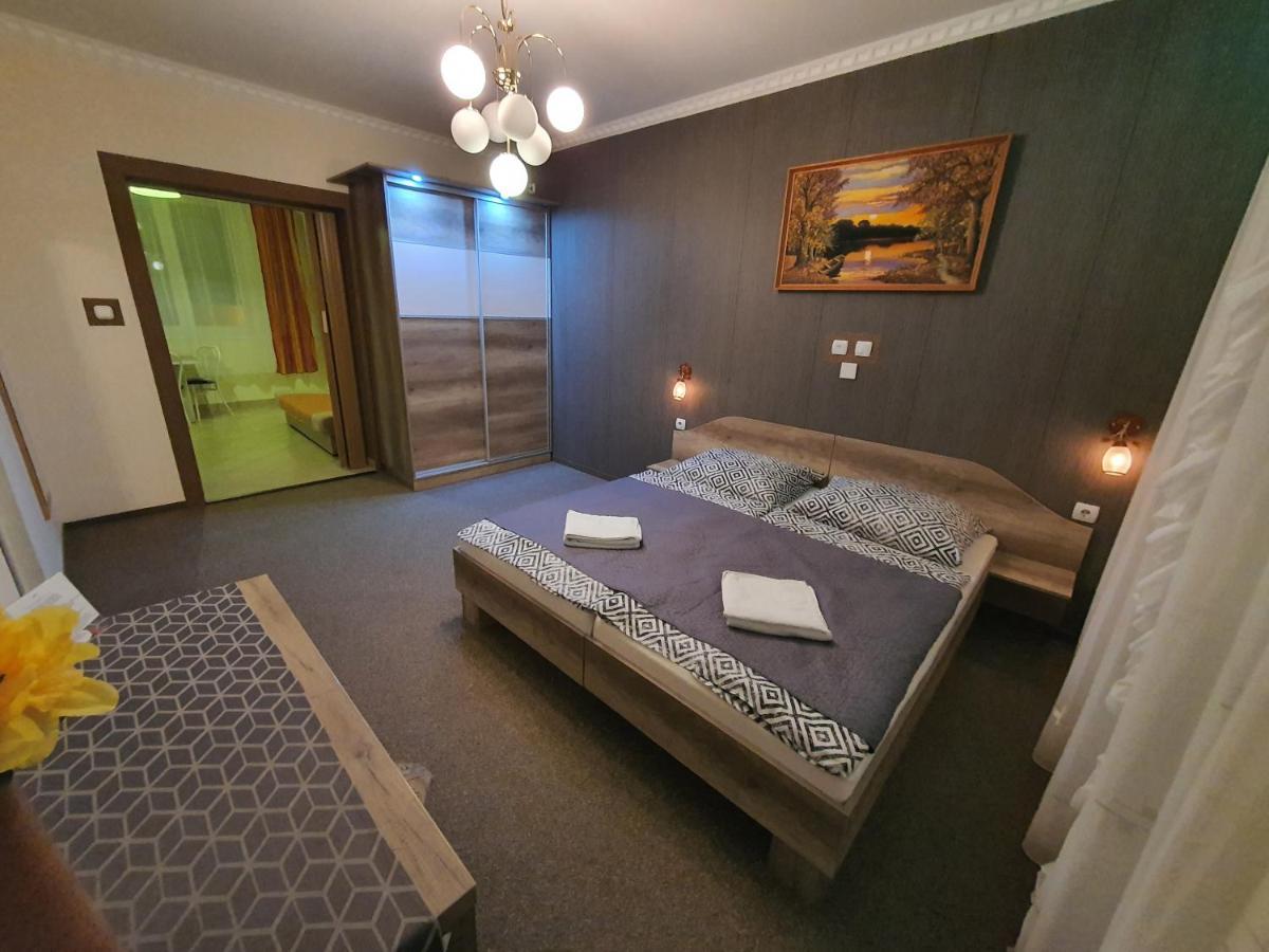 Szlavi Apartman 바야 외부 사진