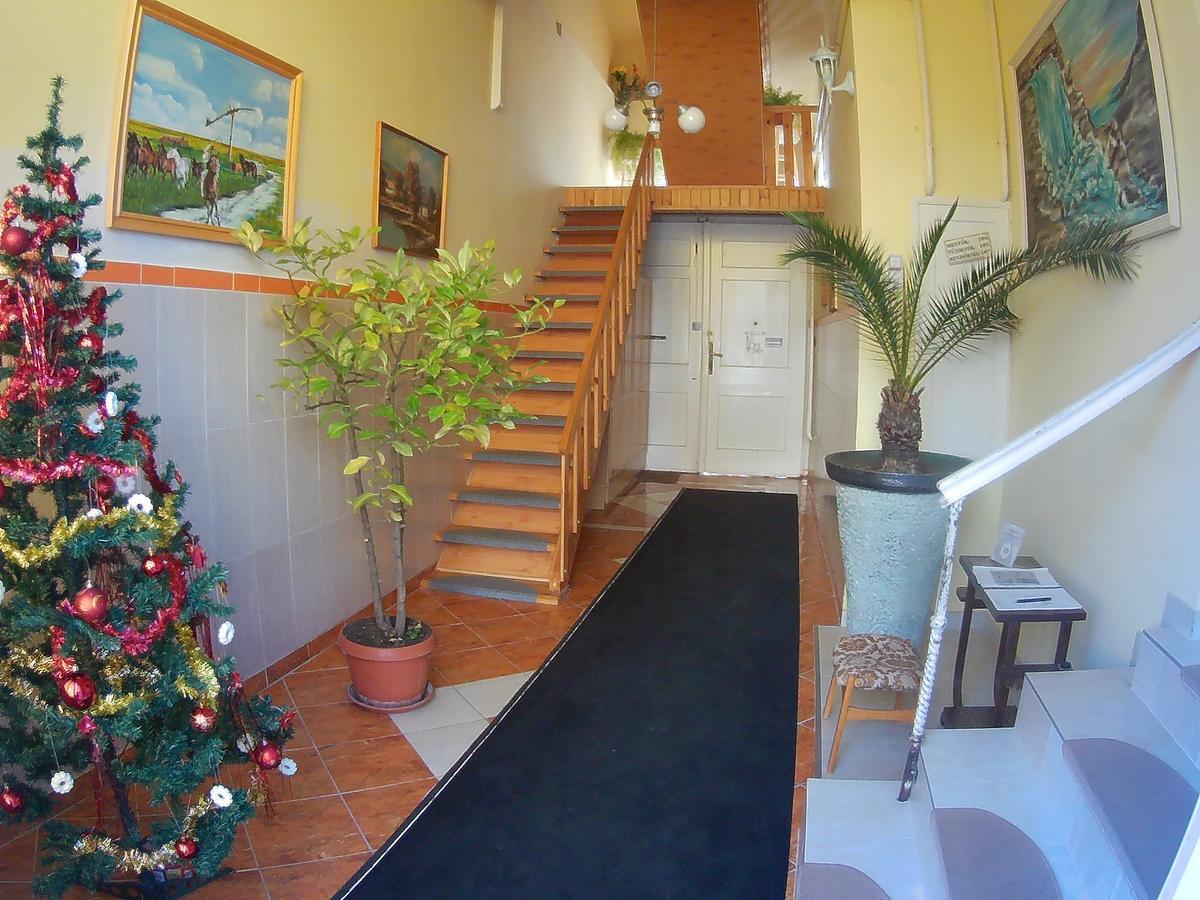 Szlavi Apartman 바야 외부 사진